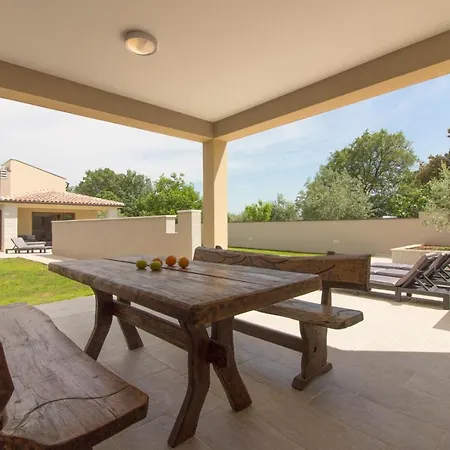 빌라 Beautiful Markulin With Private Pool Near Pula *
