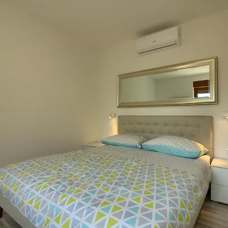 Beautiful Markulin With Private Pool Near Pula Villa Sisan