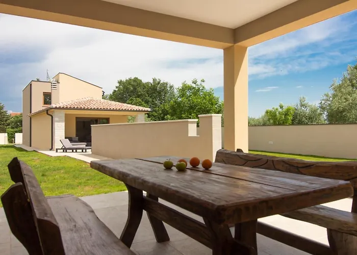 Beautiful Markulin With Private Pool Near Pula *