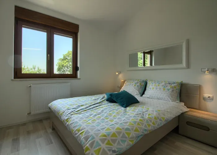 Beautiful Markulin With Private Pool Near Pula Villa *