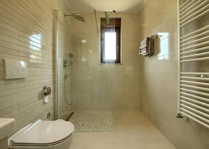 Beautiful Markulin With Private Pool Near Pula Villa *