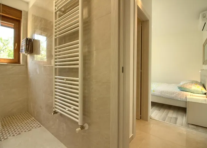 Beautiful Markulin With Private Pool Near Pula 빌라 *