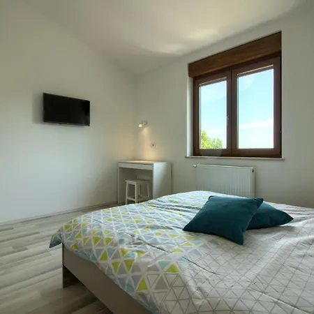 Beautiful Markulin With Private Pool Near Pula Villa