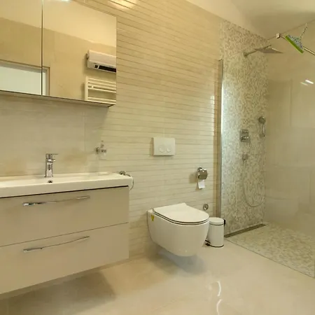 Beautiful Markulin With Private Pool Near Pula * Šišan