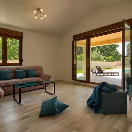 Villa Beautiful Markulin With Private Pool Near Pula